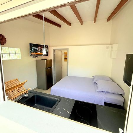 Studio Cosy Equipe A 5Min De La Plage Vieux-Habitants Exterior photo